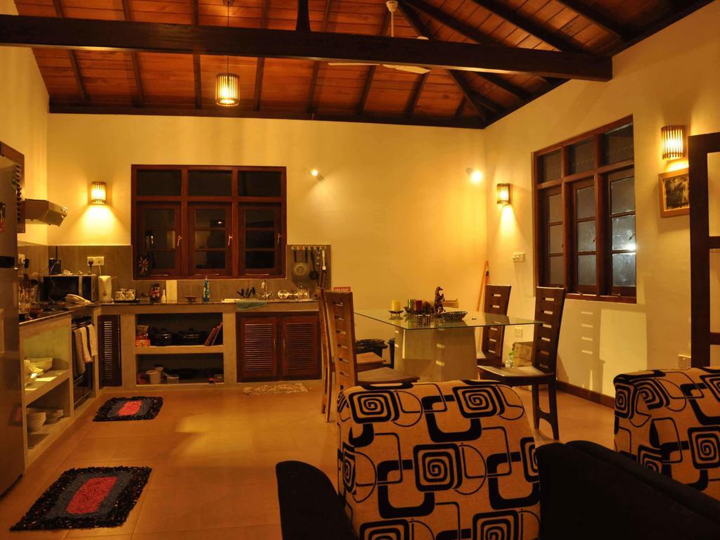 Helis Place Unawatuna Buitenkant foto