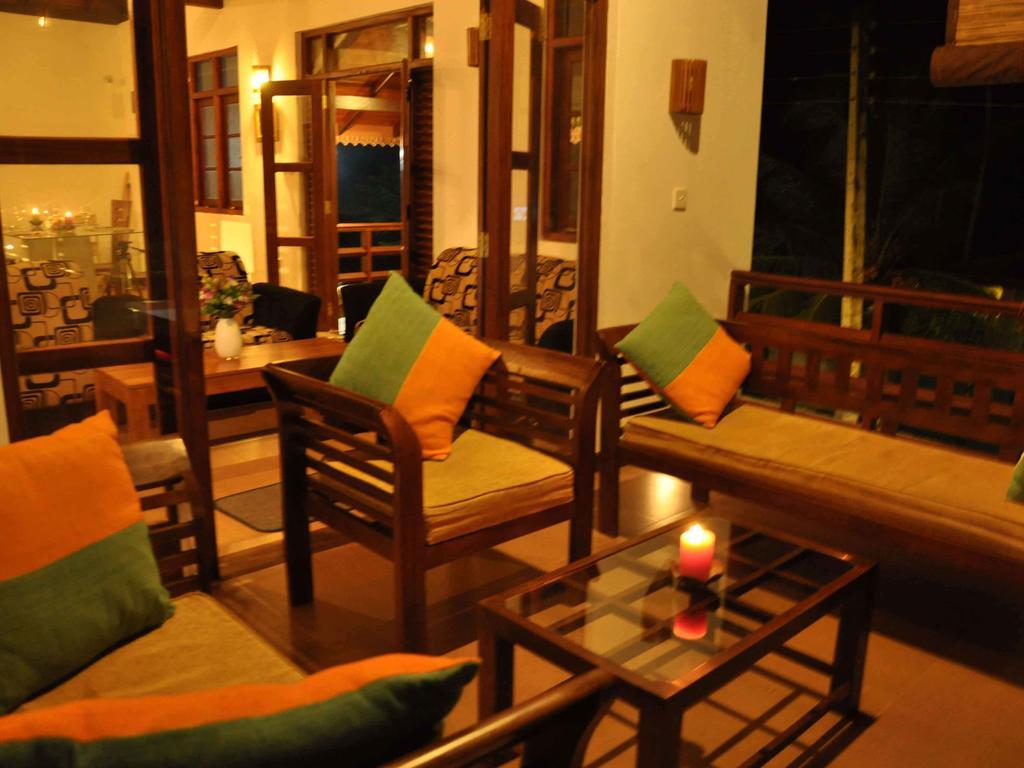 Helis Place Unawatuna Buitenkant foto